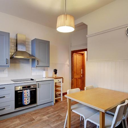הרוגייט Spacious Victorian Townhouse Near Hcc With Off Street Parking מראה חיצוני תמונה