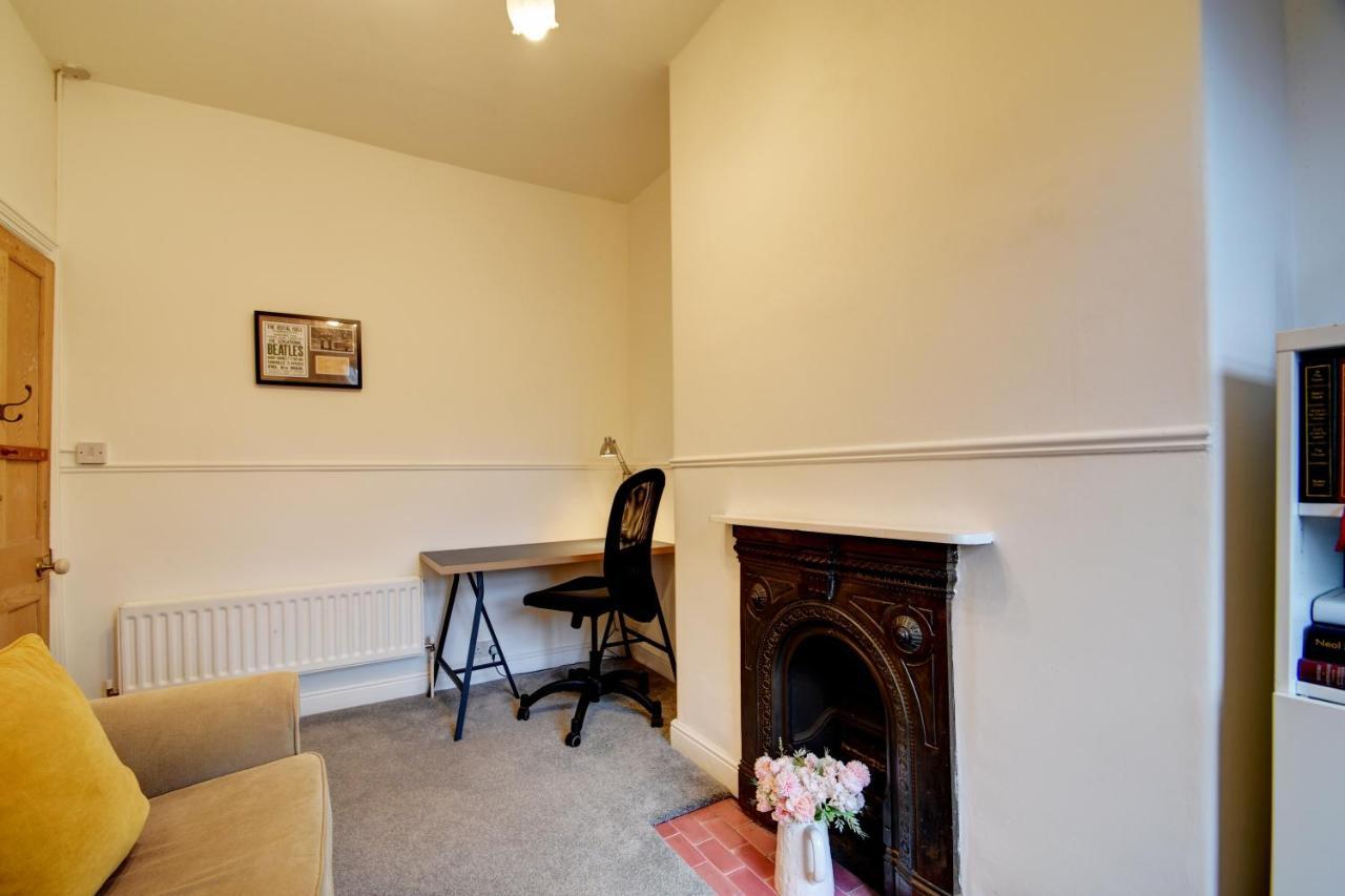 הרוגייט Spacious Victorian Townhouse Near Hcc With Off Street Parking מראה חיצוני תמונה